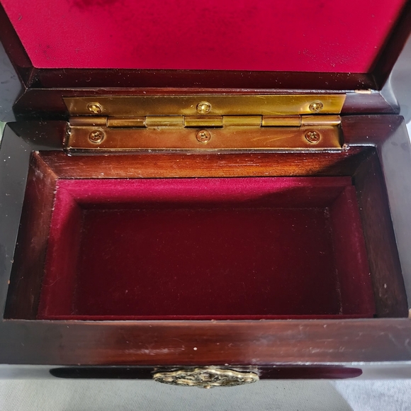 Vintage Mahogany Jewelry Box Made in Korea - Picture 9 of 11
